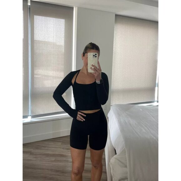 BEYOND YOGA Spacedye Slim Racerback Cropped Tank in Darkest Night Size Medium - Picture 1 of 10